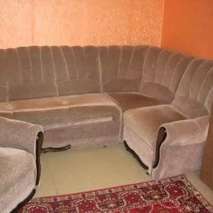 Продаю угловой диван и кресло б/у 
